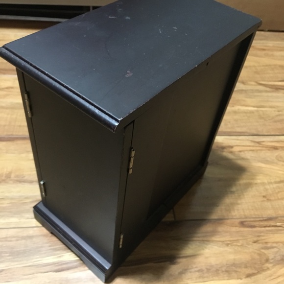 Small Mini Armoire-style Jewelry Box Holder - Picture 5 of 6